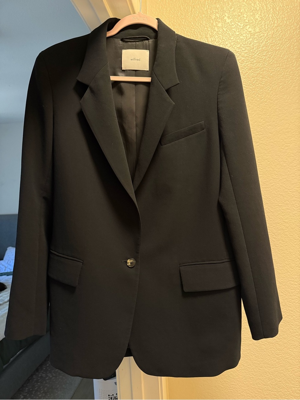 Aritzia Black Wilfred Single-Button Blazer